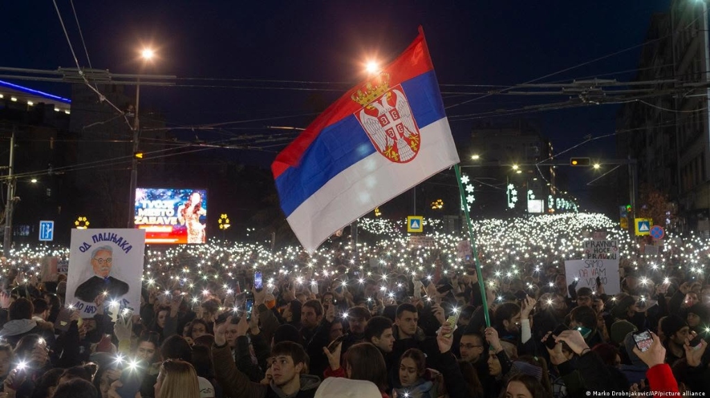 SOIS JEUNE ET TAIS-TOI! – czyli dlaczego warto protestować?